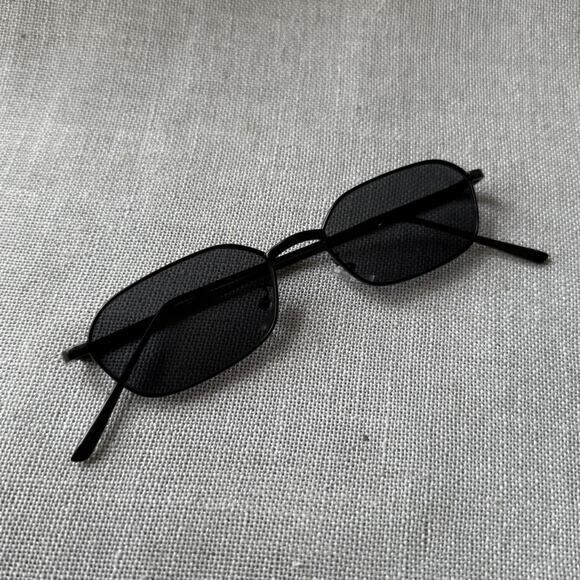 Black frame sunglasses casual WMNS1 - Picture 1 of 4